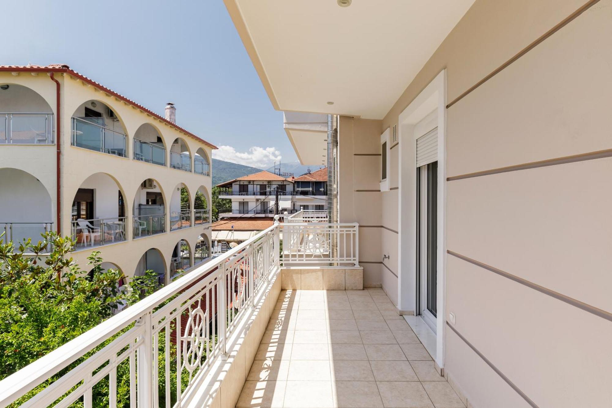 Agyra Seaview Hotel By Panel Hospitality เนปอรอย ห้อง รูปภาพ