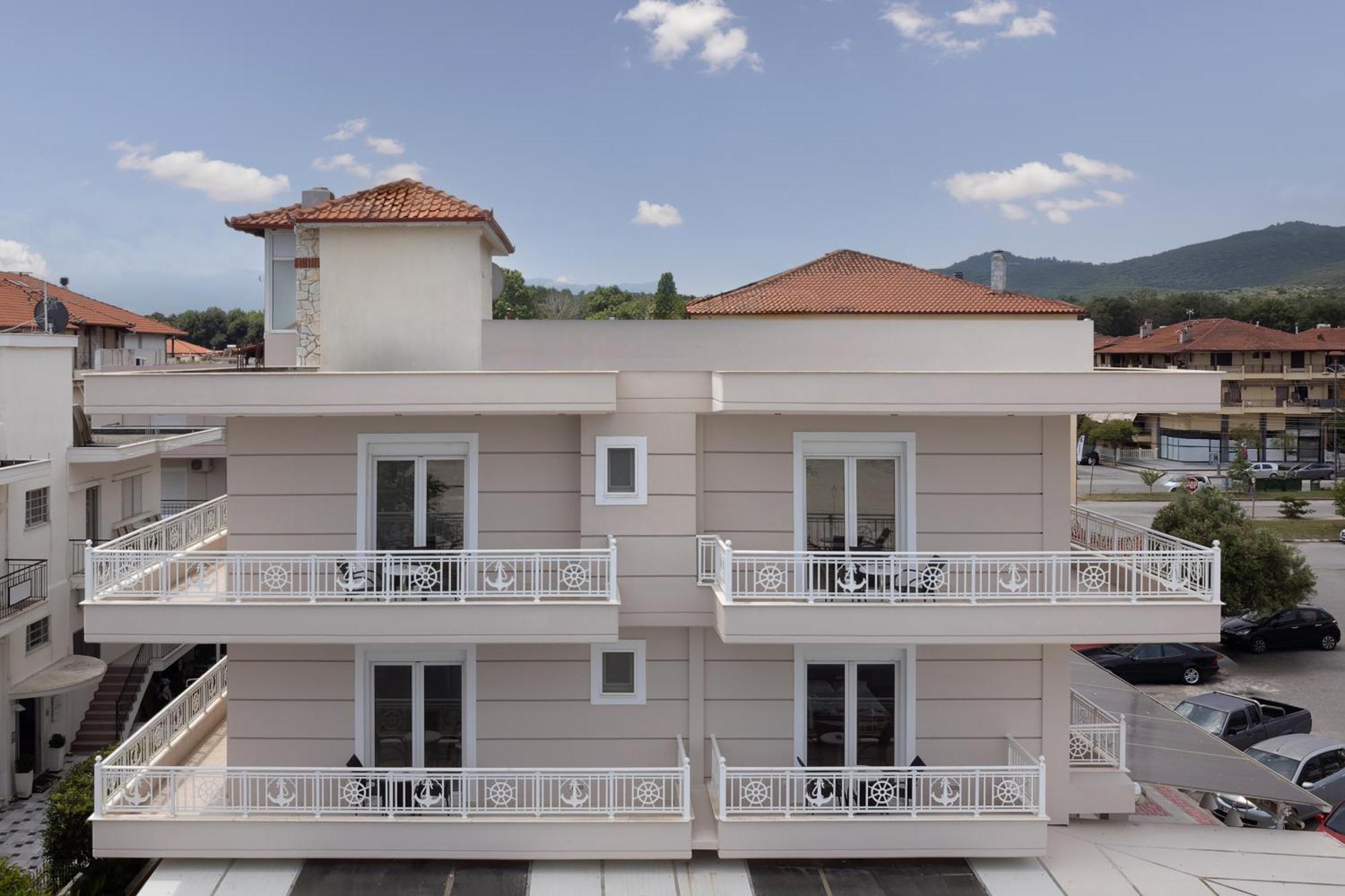 Agyra Seaview Hotel By Panel Hospitality เนปอรอย ภายนอก รูปภาพ